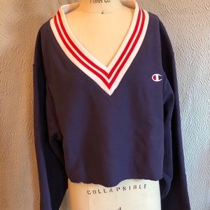 Cropped cut champion sweatshirt in purple